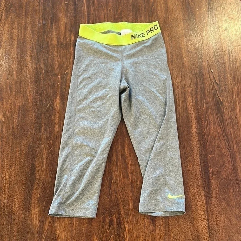 Women’s Nike‎ PRO Capri Training Leggings Gray Neon 19" - 589366-384 Small EUC